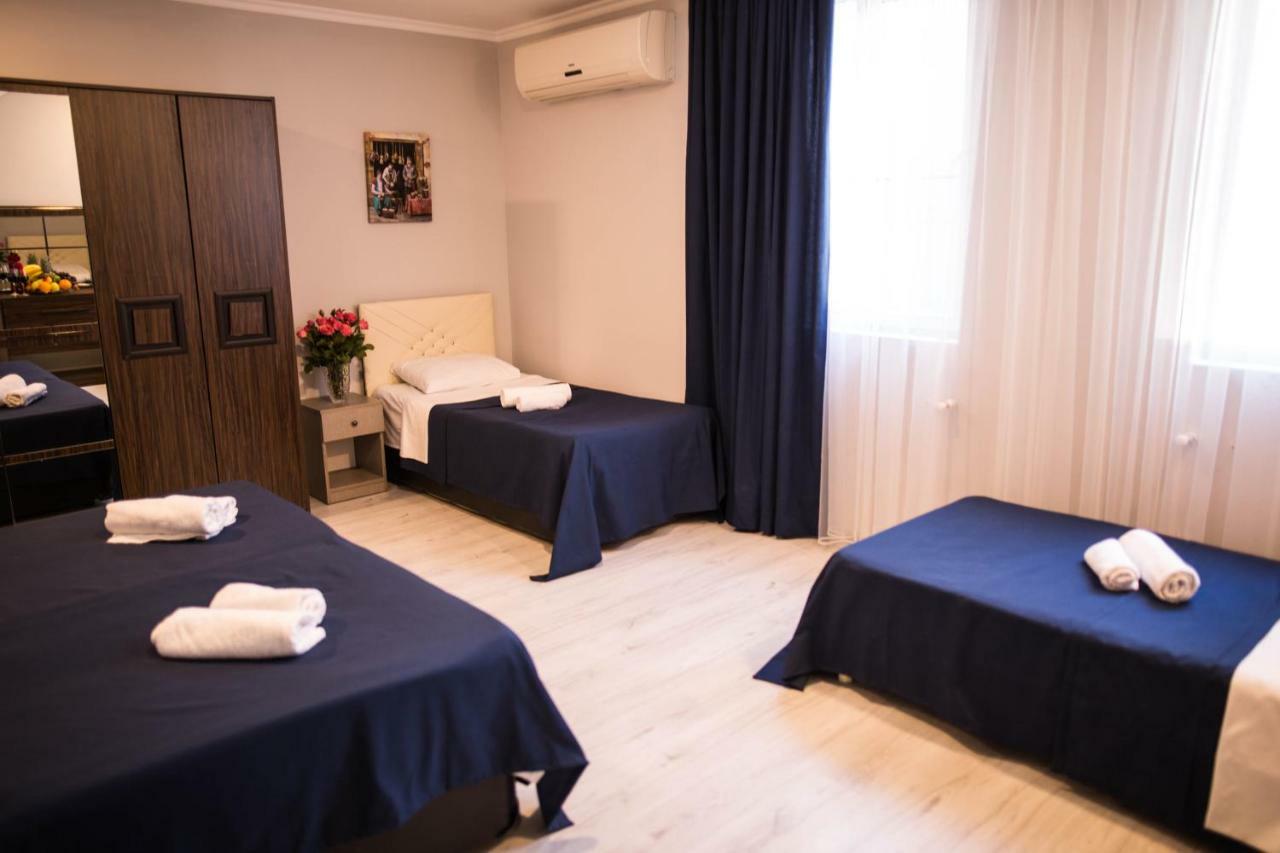 Central Apart-Hotel Μπατούμι Εξωτερικό φωτογραφία