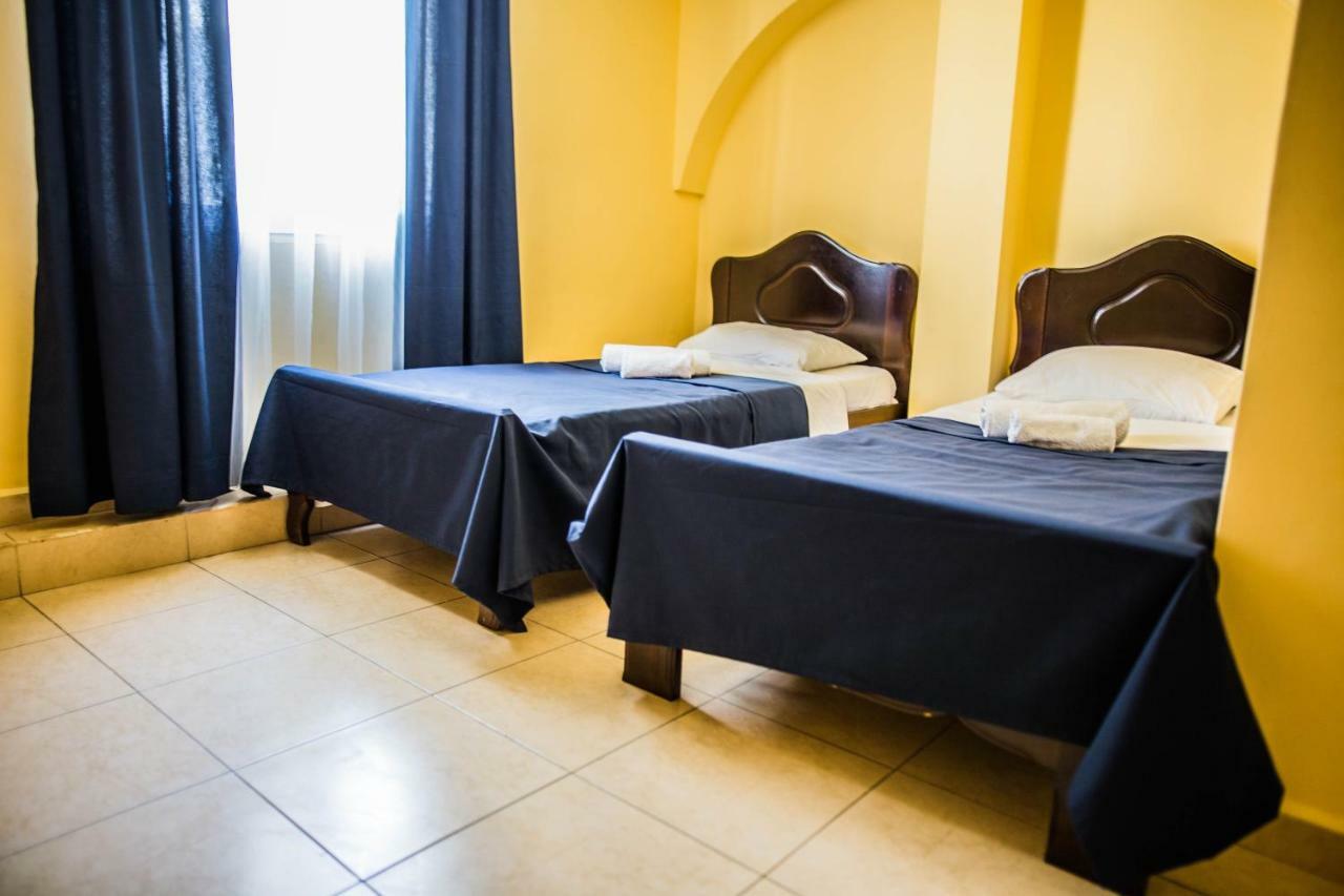 Central Apart-Hotel Μπατούμι Εξωτερικό φωτογραφία