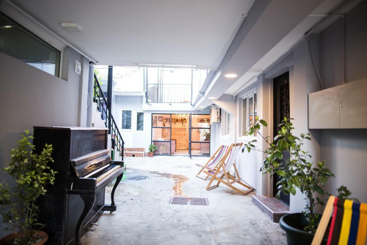 Central Apart-Hotel Μπατούμι Εξωτερικό φωτογραφία