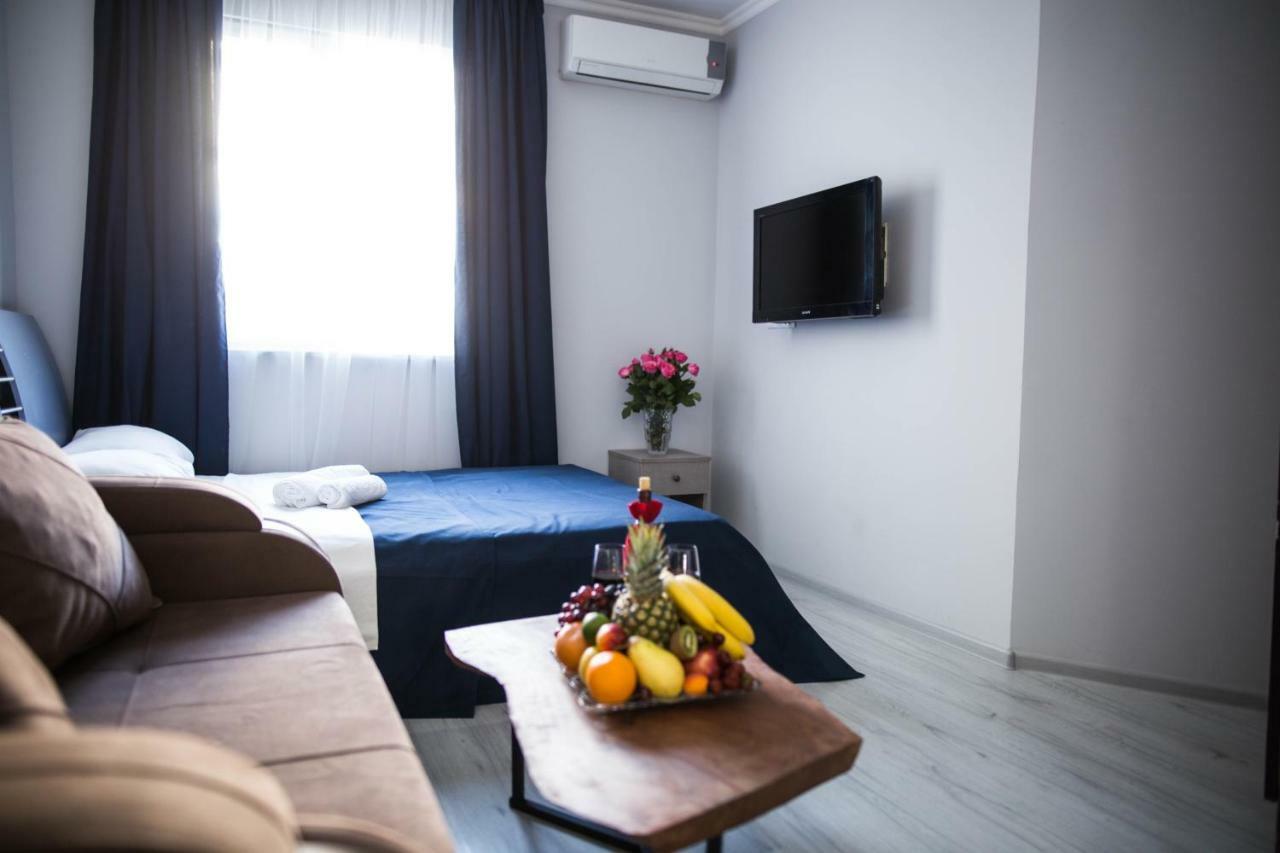 Central Apart-Hotel Μπατούμι Εξωτερικό φωτογραφία